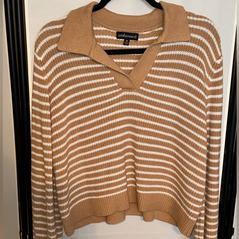 Embossed Striped Tan and White Collared Crop Pullover Sweater